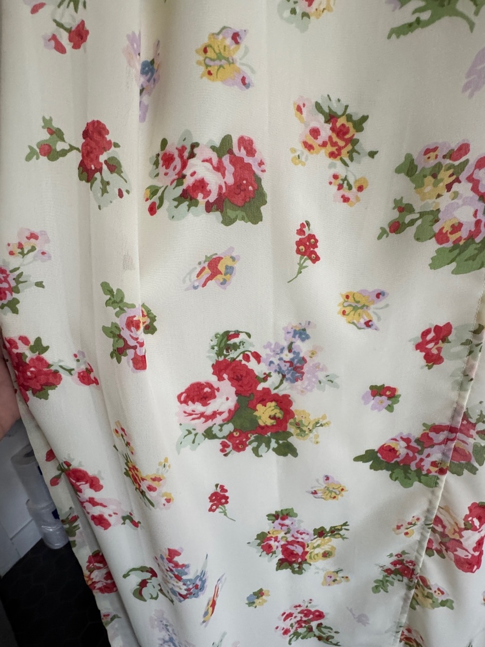 Rachel Ashwell Treasures Shower Curtain
Vintage Shabby Chic Floral - Picture 2 of 4